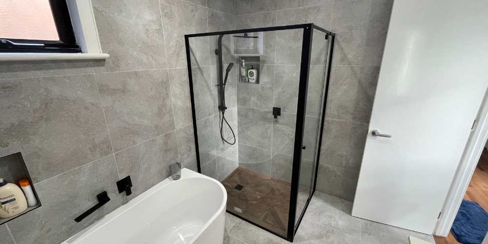 Maintenance Requirements for a Shower and a Bathtub- Renovation Builders Melbourne